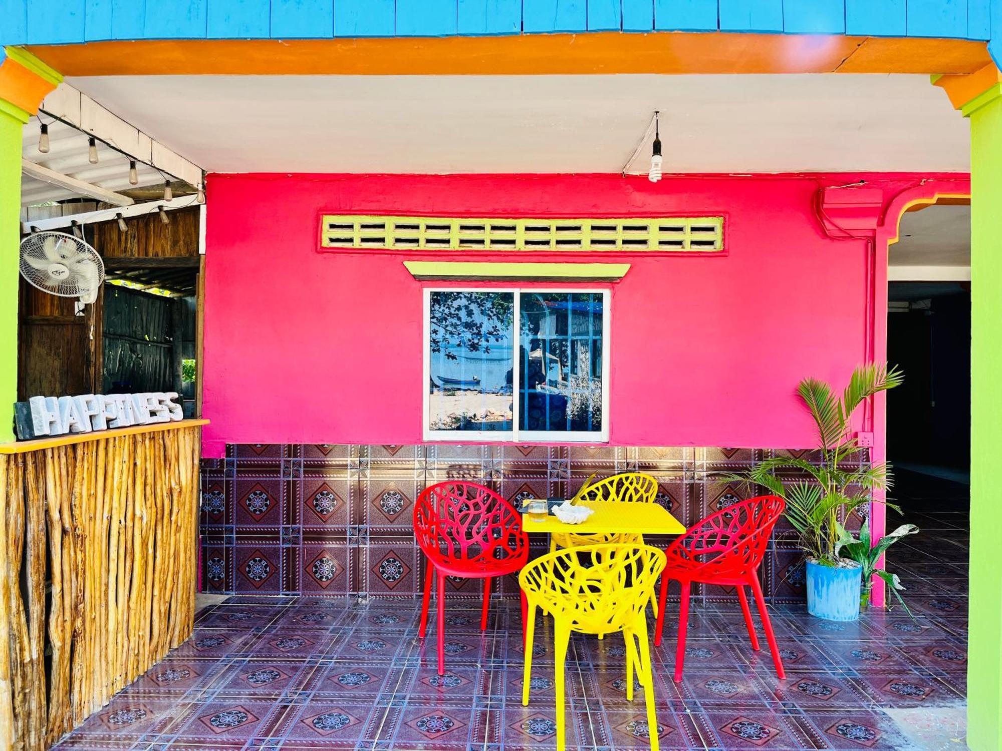 Happiness Guesthouse ロンサレム島 エクステリア 写真