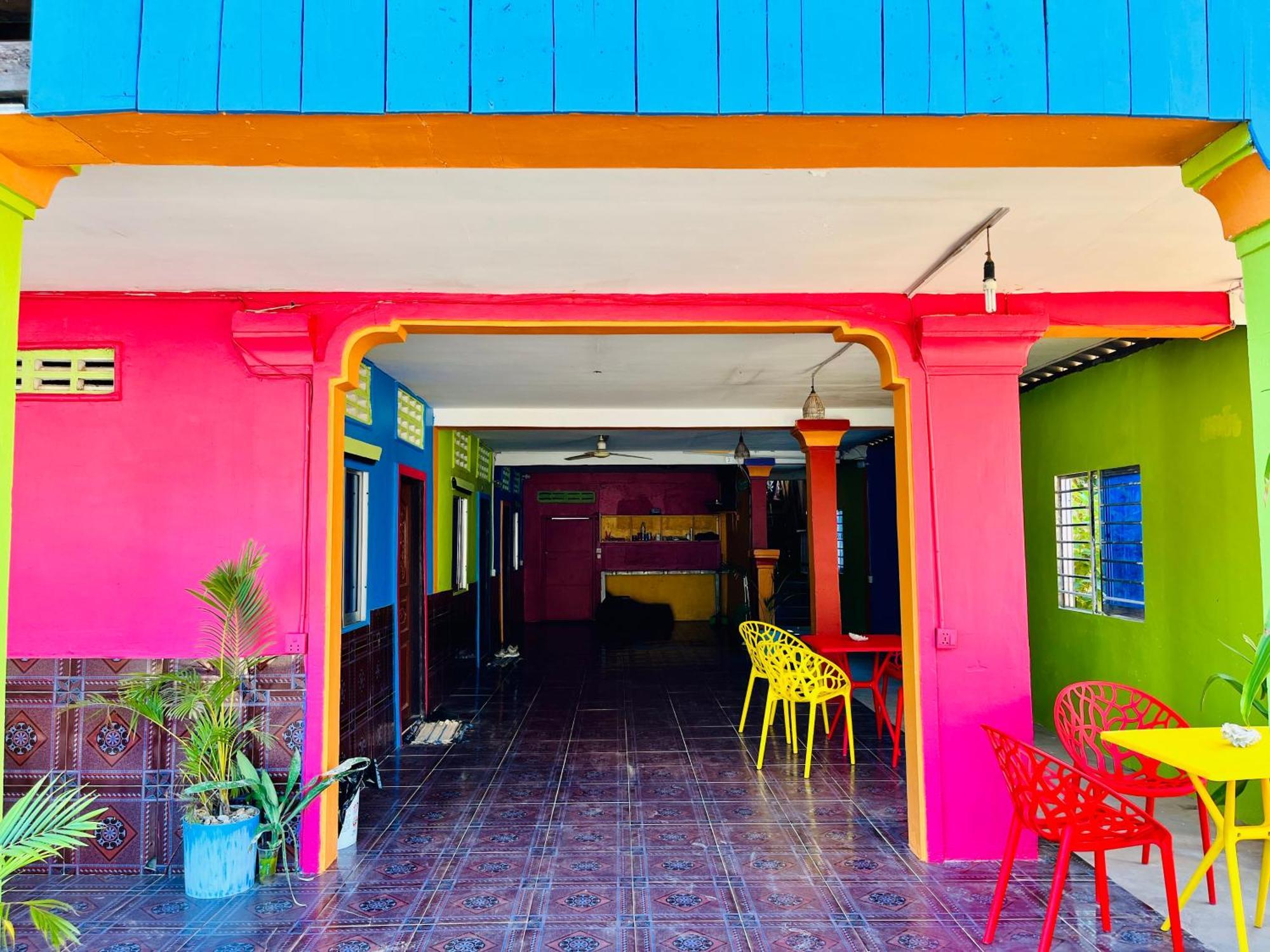Happiness Guesthouse ロンサレム島 エクステリア 写真