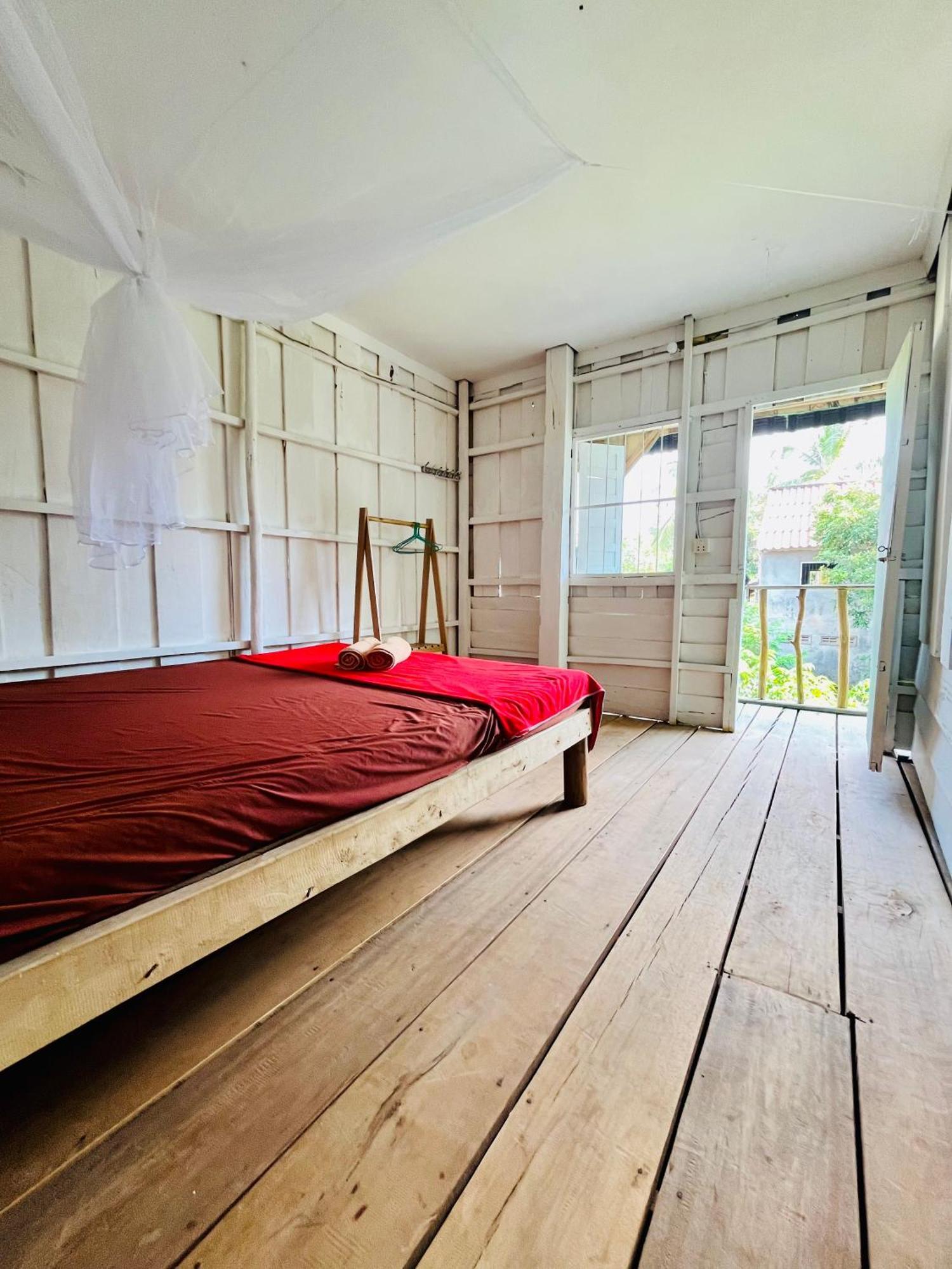 Happiness Guesthouse ロンサレム島 エクステリア 写真