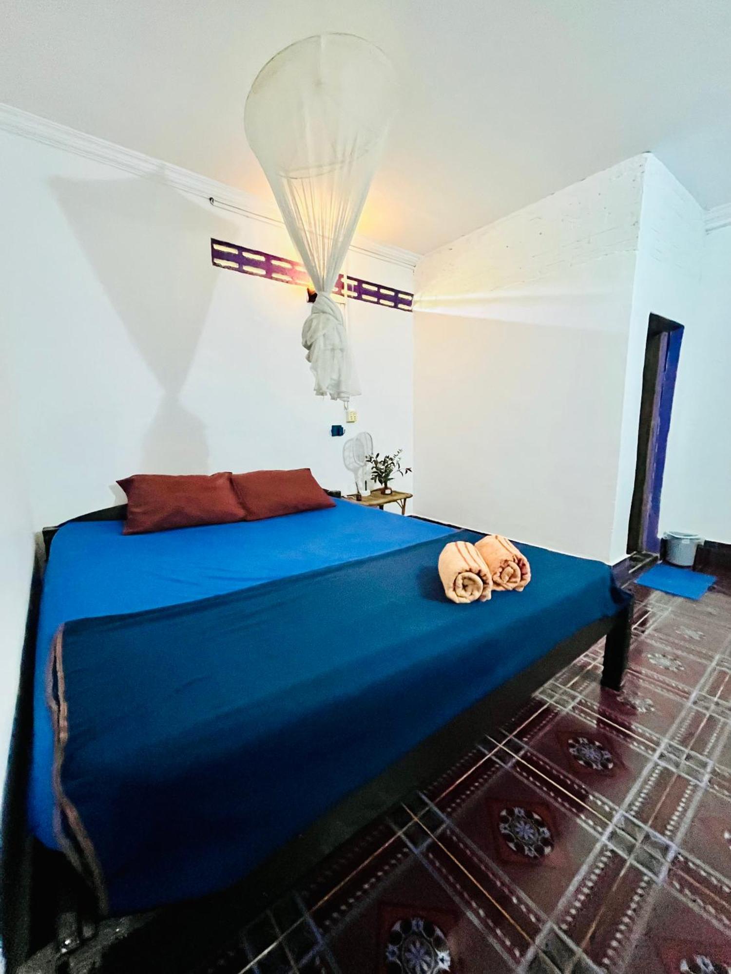 Happiness Guesthouse ロンサレム島 エクステリア 写真