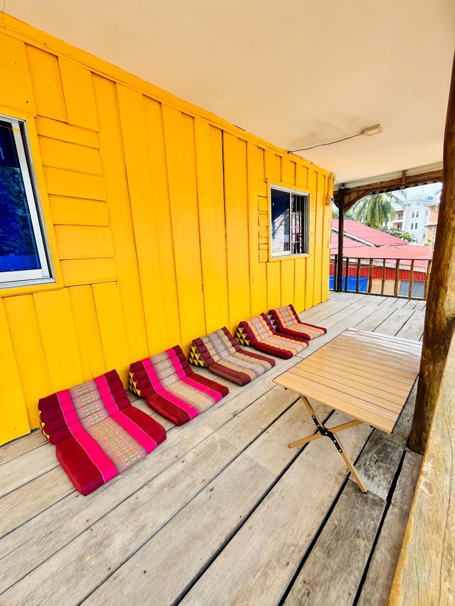 Happiness Guesthouse ロンサレム島 エクステリア 写真
