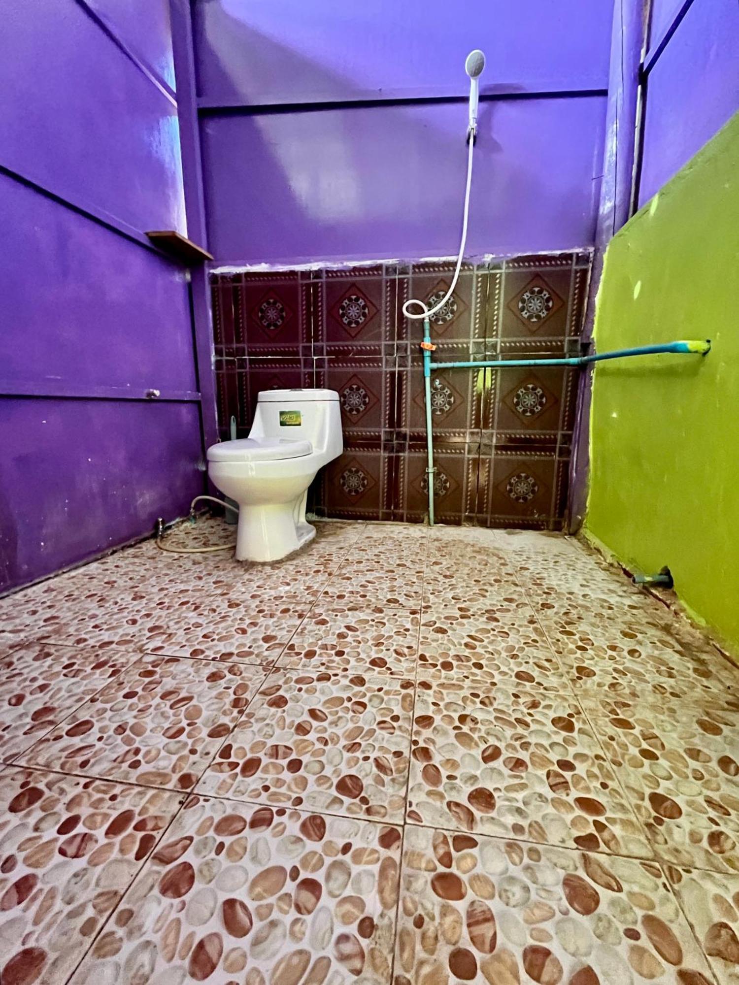 Happiness Guesthouse ロンサレム島 エクステリア 写真